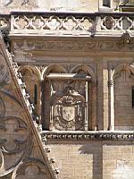 Lyon, Cathedrale Saint Jean, Facade, Blason